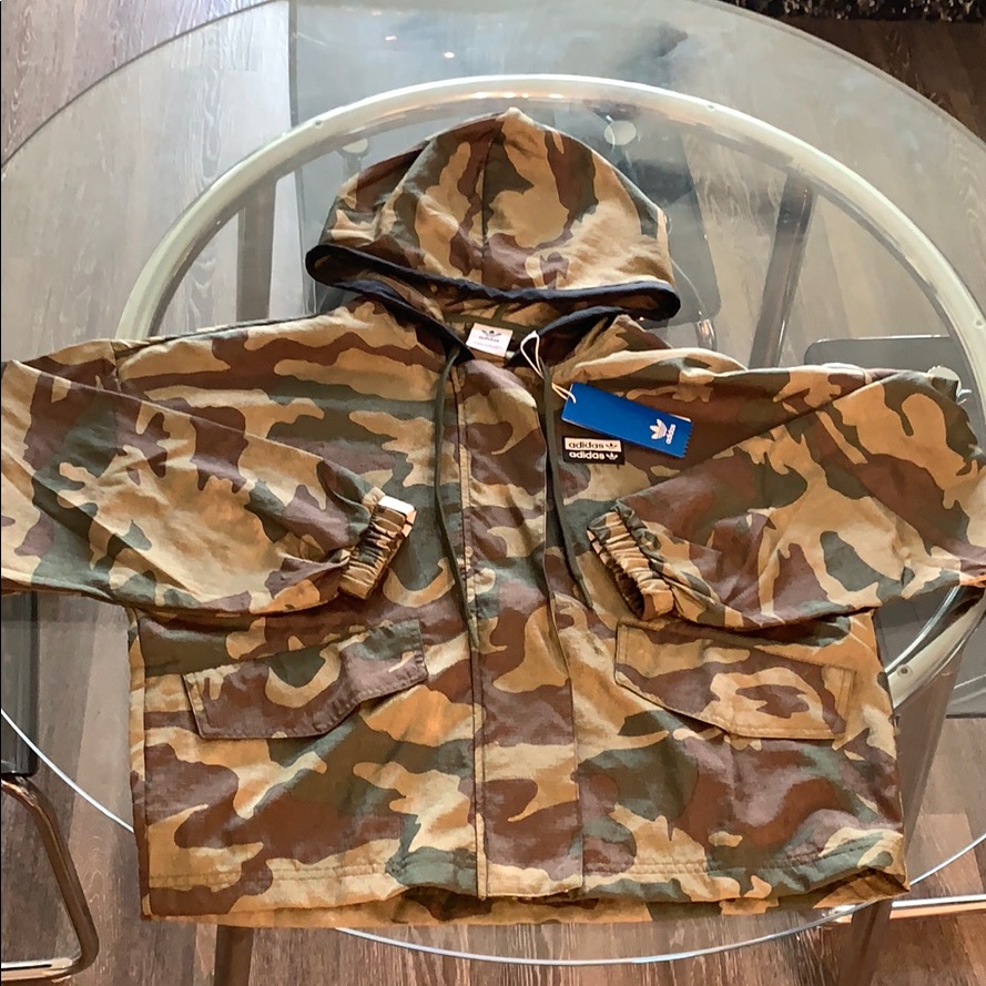 Adidas Womens Camo Print Windbreaker Nwt Adidas Womens Camo Print Windbreaker Nwt